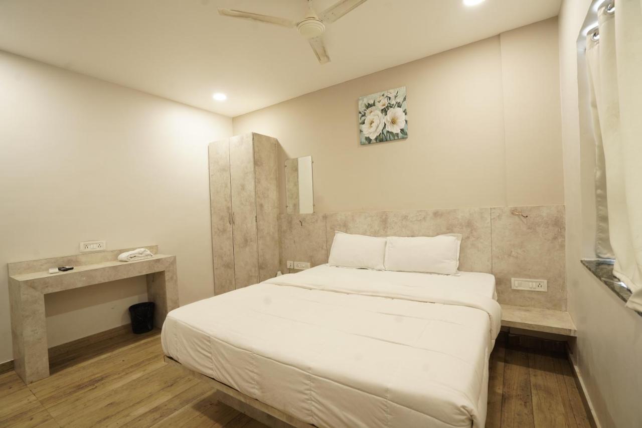 Hotel Trp Bliss Nizamabad Buitenkant foto