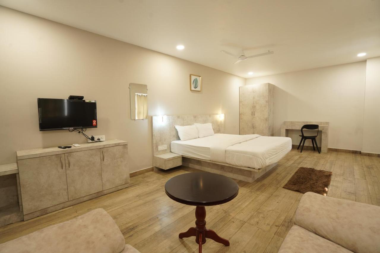 Hotel Trp Bliss Nizamabad Buitenkant foto