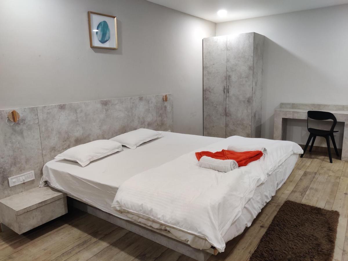 Hotel Trp Bliss Nizamabad Buitenkant foto